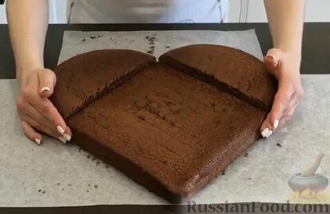 Сердце из круглого коржа
