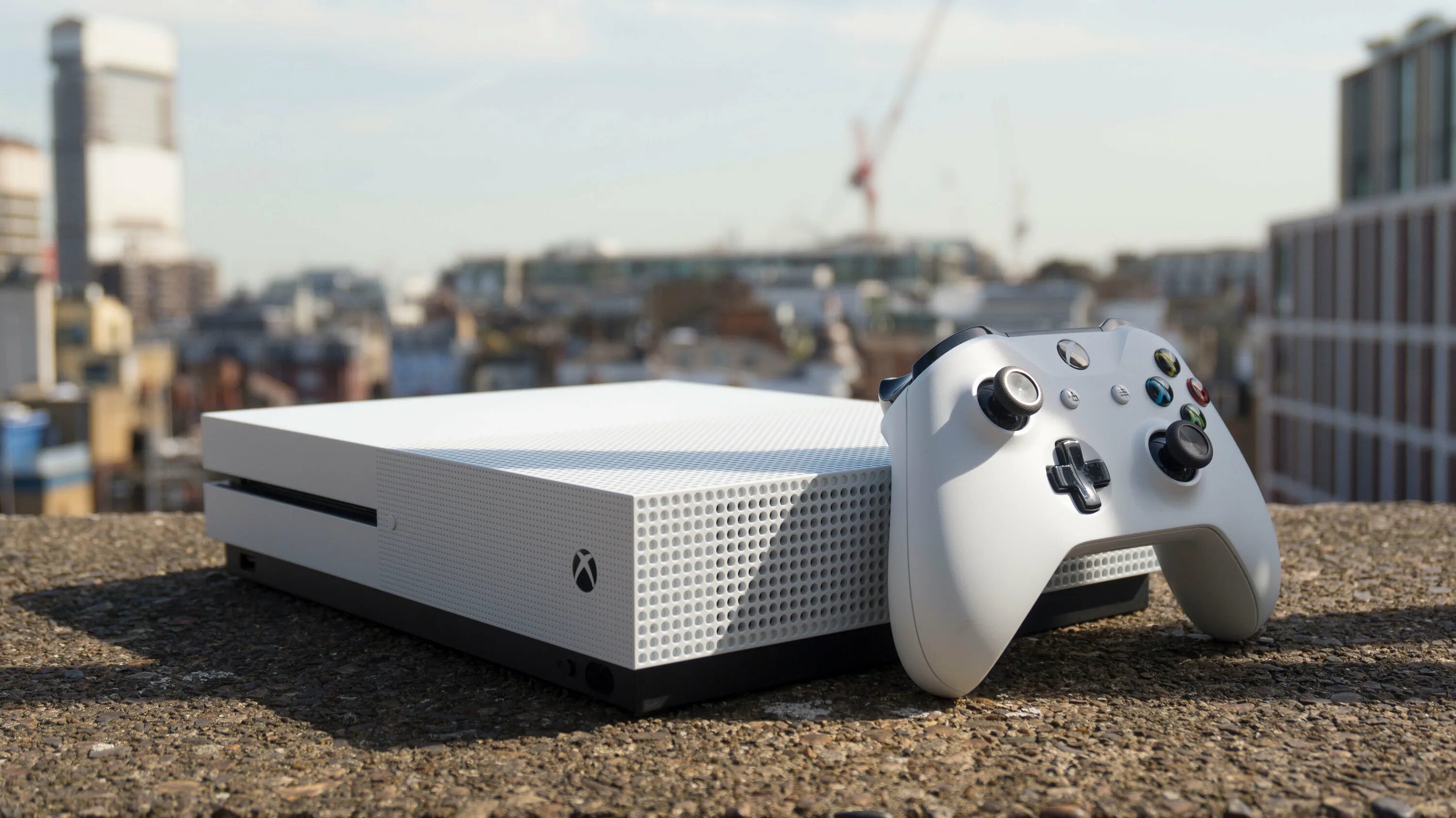 Xbox one s с дисководом. Microsoft xbox one s обзоры. Xbox one box. Microsoft xbox one s обзоры. Геймпад xbox one белый.