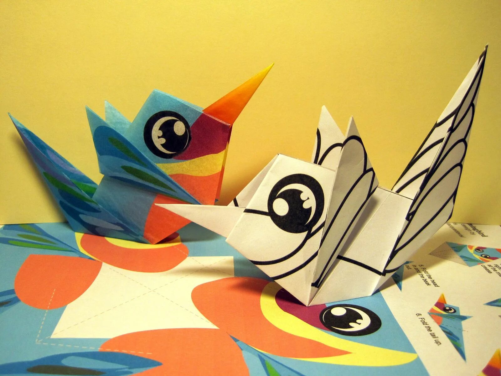 Счастье оригами. Оригами. Оригами птичка. Бумажная птица оригами. Птичка оригами для детей.