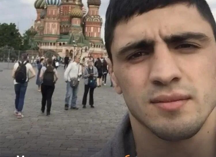 Избиение романа ковалева в метро. Герои россии 2022 нурмагомед гаджимагомедов. Что случилось с дагестанцами. Роман ковалев метро дагестанцы. Герои дагестана спецоперации.