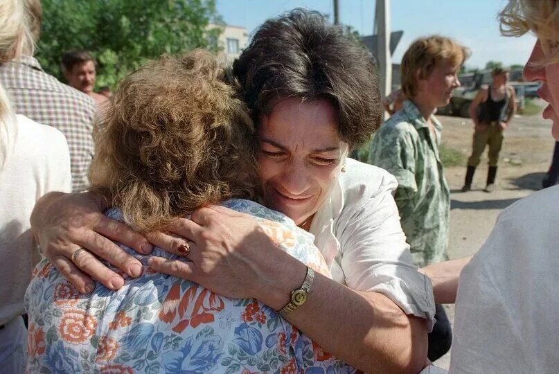 5 июня 1995. Штурм больницы в буденновске 1995. Террористический акт в будённовске (14—19 июня 1995). Презентация против терроризма. Захват больницы в буденновске.