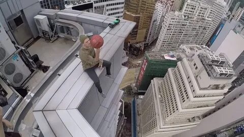 Гонял по крышам