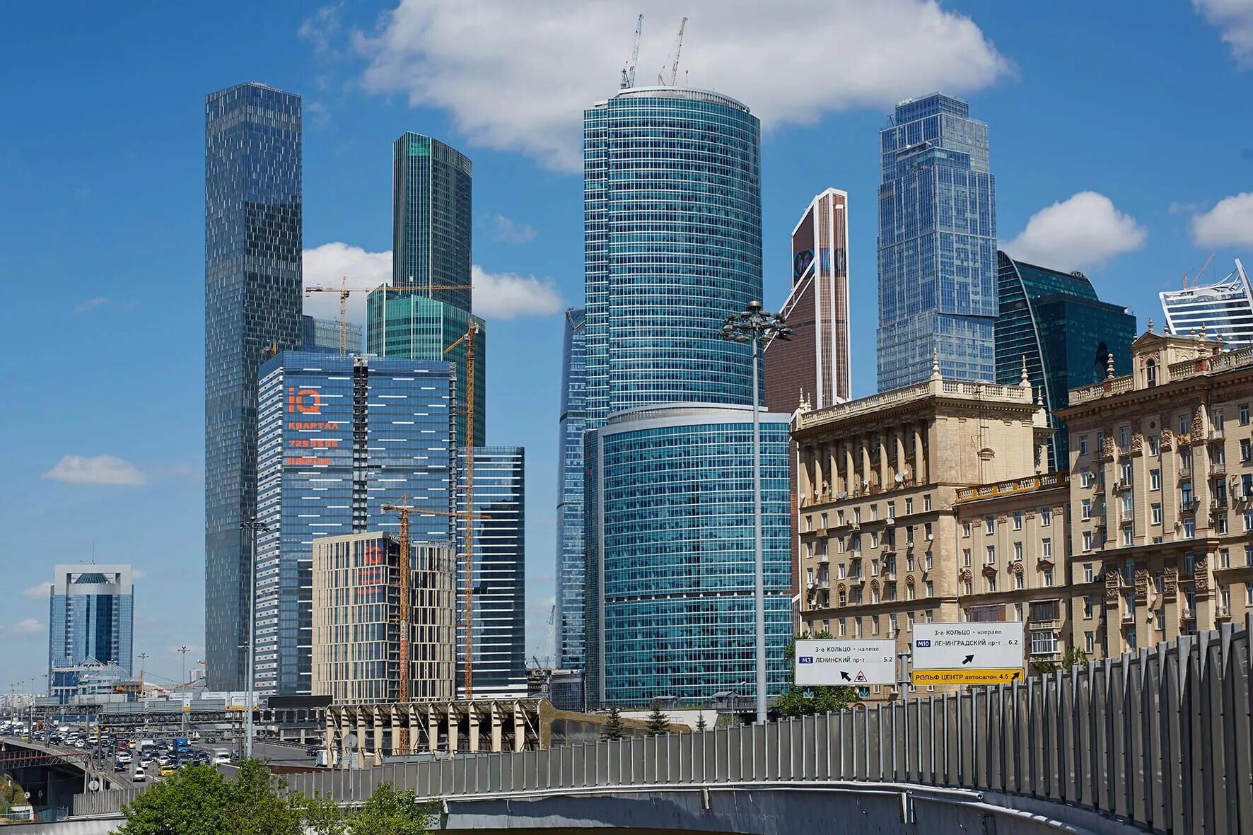 Iq квартал. Iq квартал в москва сити. айкью квартал москва сити башня. пресненская набережная башня iq. мфк iq-квартал, башня 2.