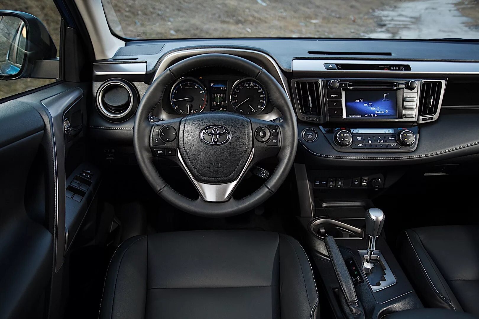 Панель тойота рав 4 2017. Магнитола тойота рав 4 2013. Тойота рав 4 2016 салон. Rav4 2020 навигация toyota штатная. Тойота рав 4 комплектация с люком.