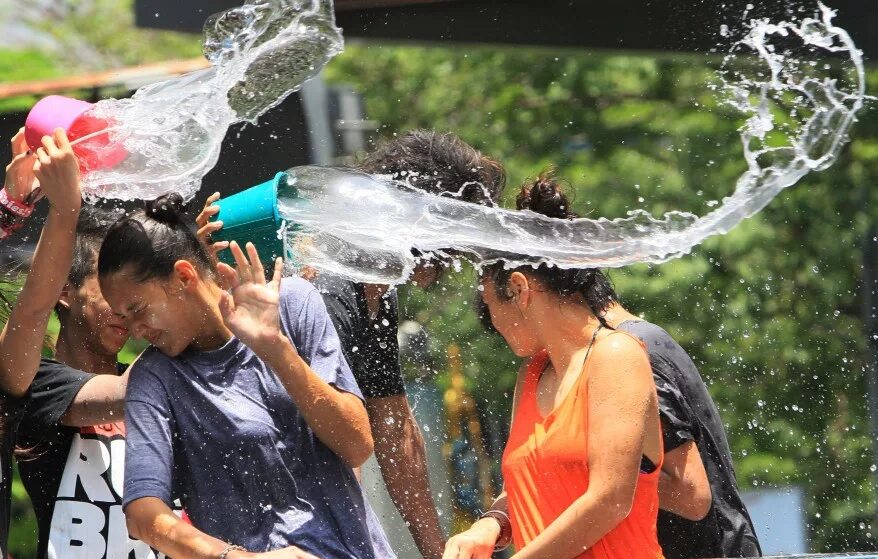 Сонгкран. Сонгкран в Тайланде. 1. Праздник Сонгкран. Вардавар Айги. Water fights