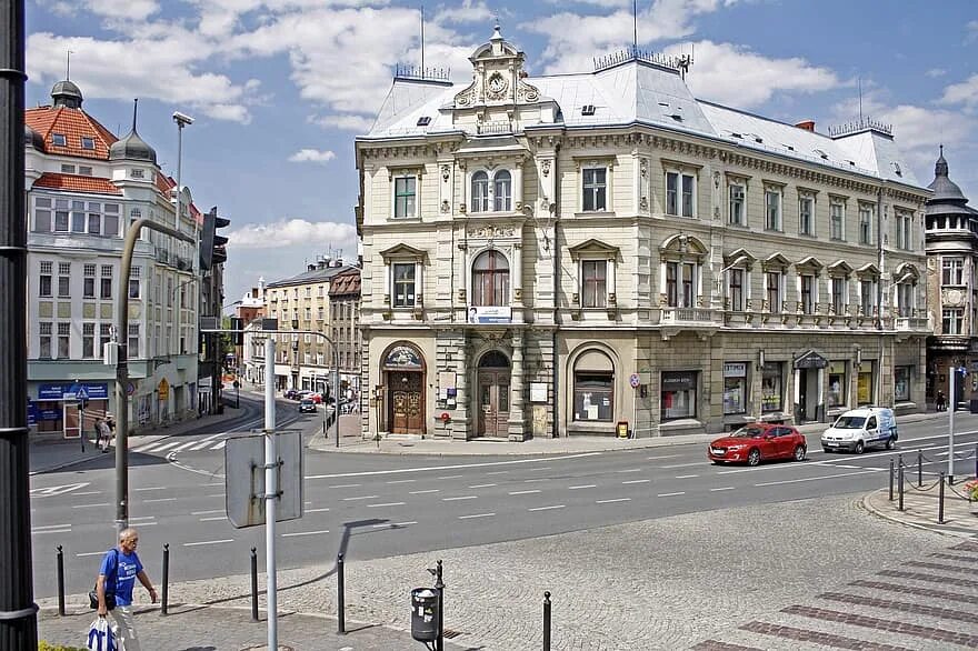 Польский театр бельско-бяла. Собор святого николая. Городок бельско бяла. Бельско бяла. Бельско бяла крушовице.