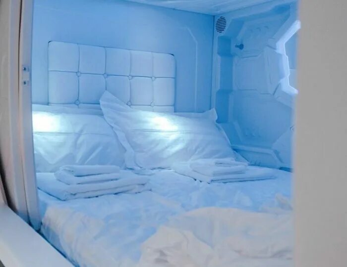 hotels Aloha Capsule Hostel