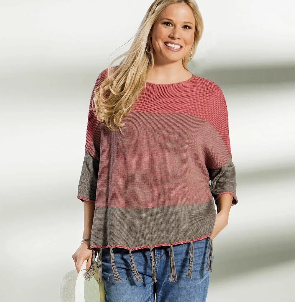 Вязаные вещи спицами для женщин. Вязаная туника для полных женщин. Джемпер женский для полных. Модные свитера. Модное вязание для полных.