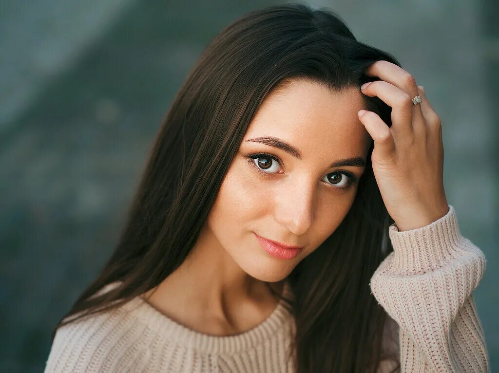 Инфо девушка. Красивые брюнетки. Темноволосая без одежды женщина. Крот инфо девушки. Инфо девушка.