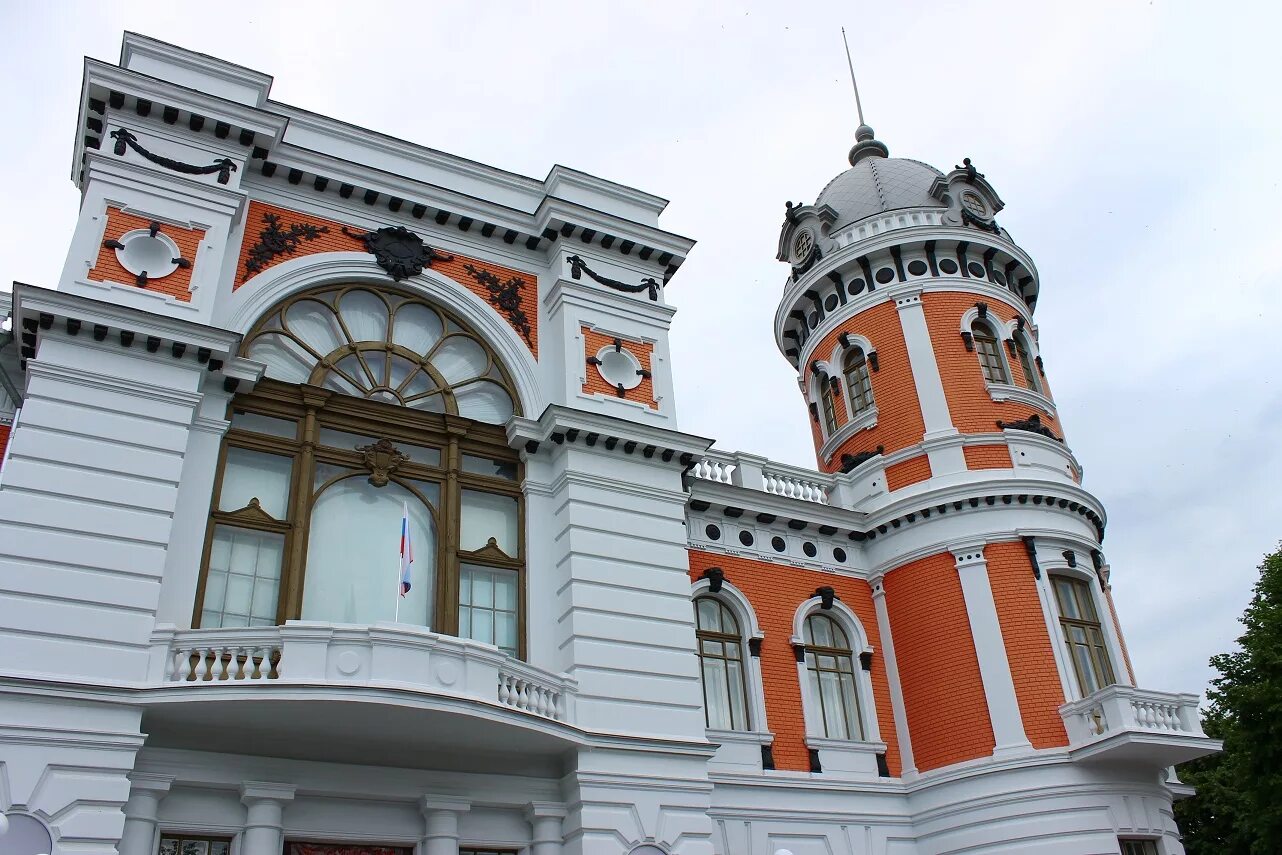 Музеи города ульяновска. Музеи города ульяновска. Областной краеведческий музей ульяновск. Музеи города ульяновска. Ульяновский областной краеведческий музей.