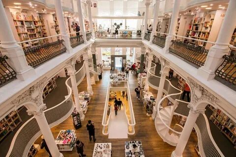 6 этажный книжный магазин в москве