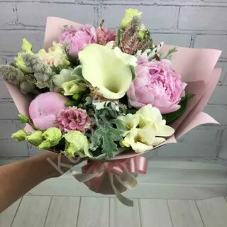 Букет пион лилия