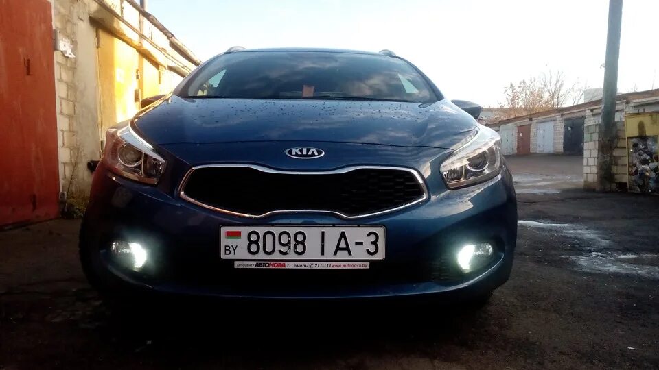 ДХО Киа СИД 2016. DRL Kia Ceed SW. Киа СИД 2014 ДХО. Киа СИД 2016 свет фар.