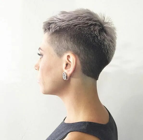 Pixie Cut ✂ Short Hair Style on Instagram: "Just another great #chickfade by @di
