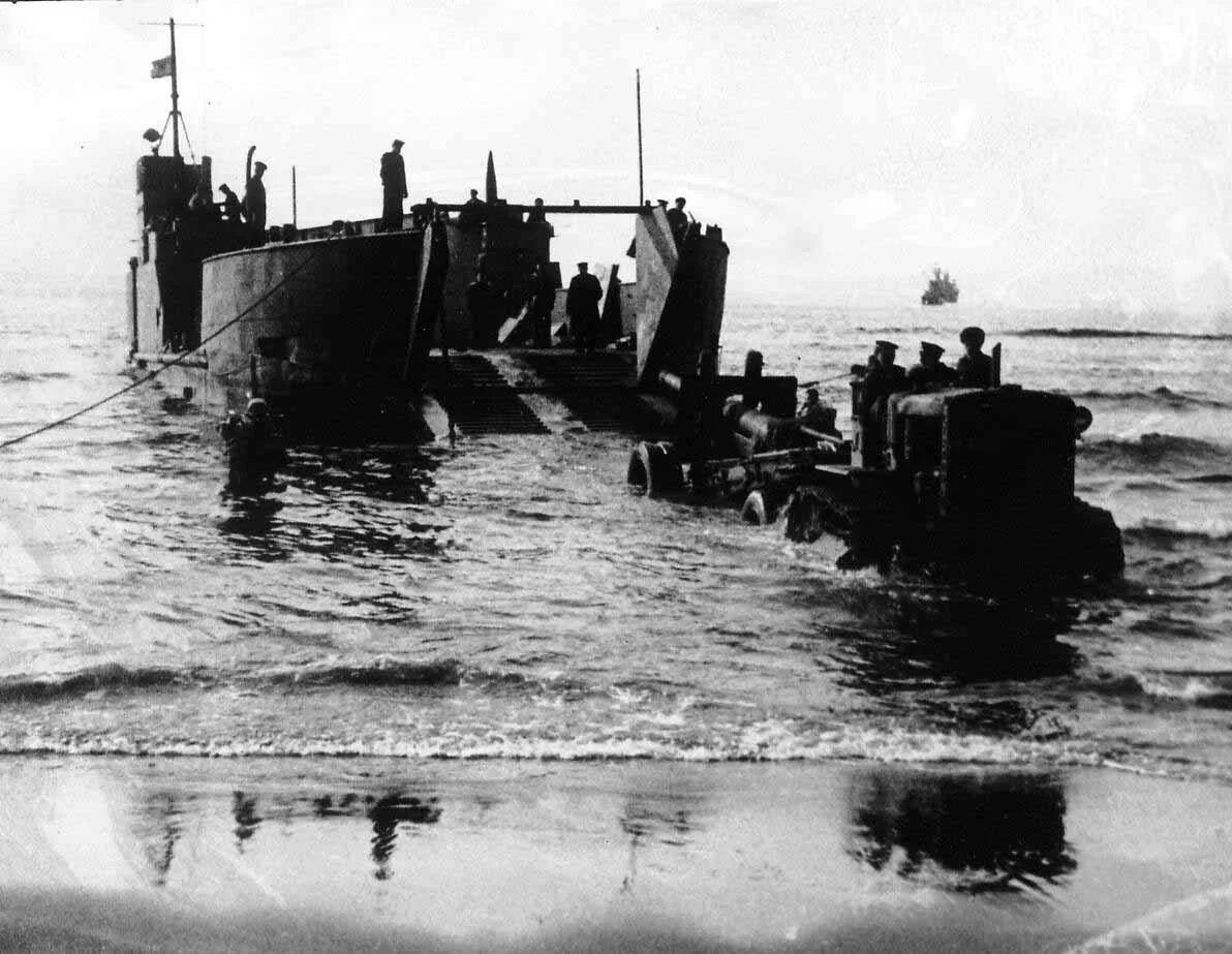 морская пехота северного флота учения. британские сас фолкленды 1982. курильская десантная операция. битва за гуам 1944. мотострелковые войска рф арктическая.