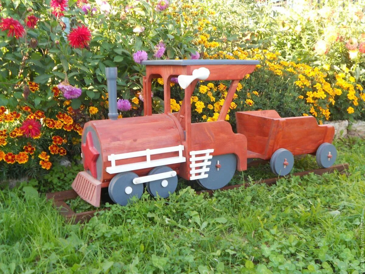 Садовые украшения. Техника для сада своими руками. Декор для сада и огорода. Мельница декоративная для сада. Необычные садовые скульптуры.