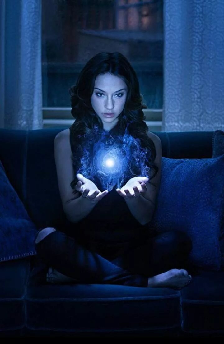 Колдовство 3. Колдовство фильм поцелуй. Колдовство 3: поцелуй смерти. Колдовство 3. Просто добавь магии 2 сезон.