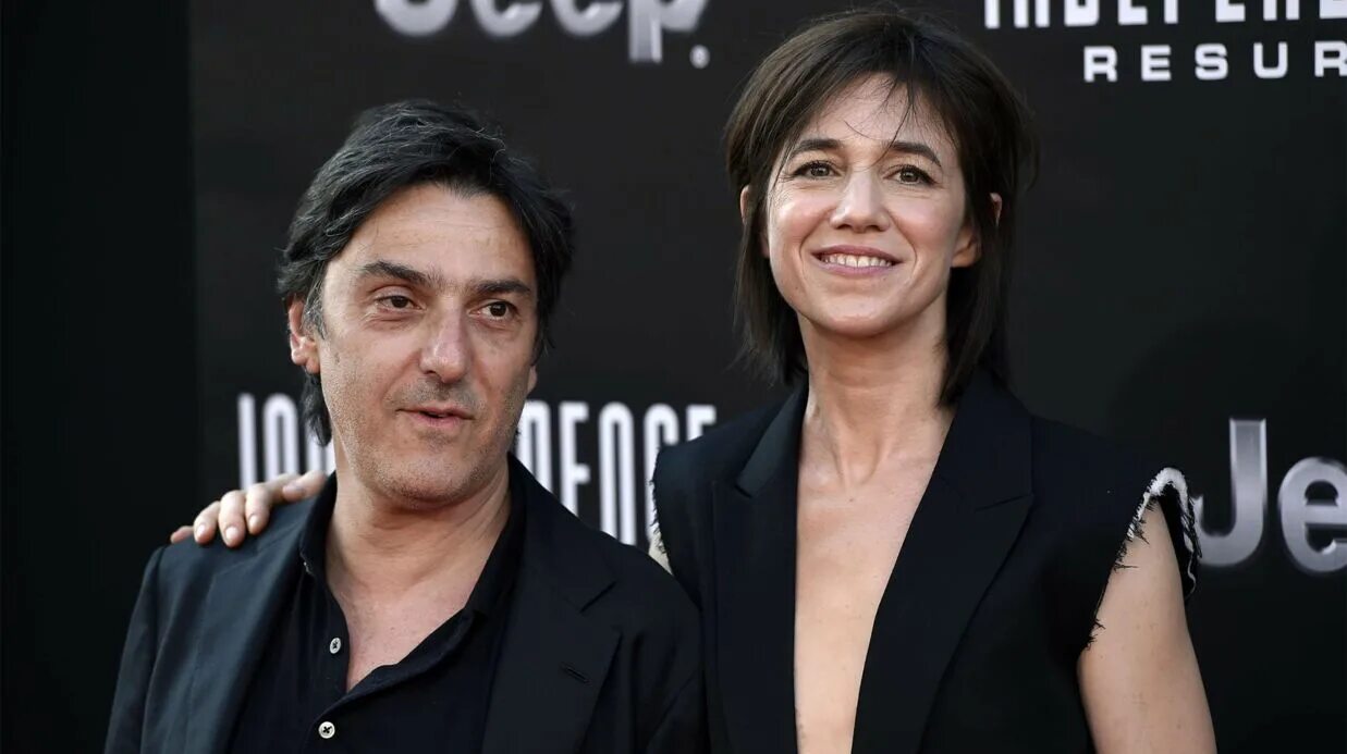 Бен Элис Джо Атталь. Charlotte Gainsbourg Yvan Attal.