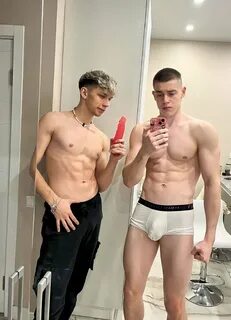 Всем привет Это второй акк для тг Подписывайтесь 😏 ГООООООООООО t....