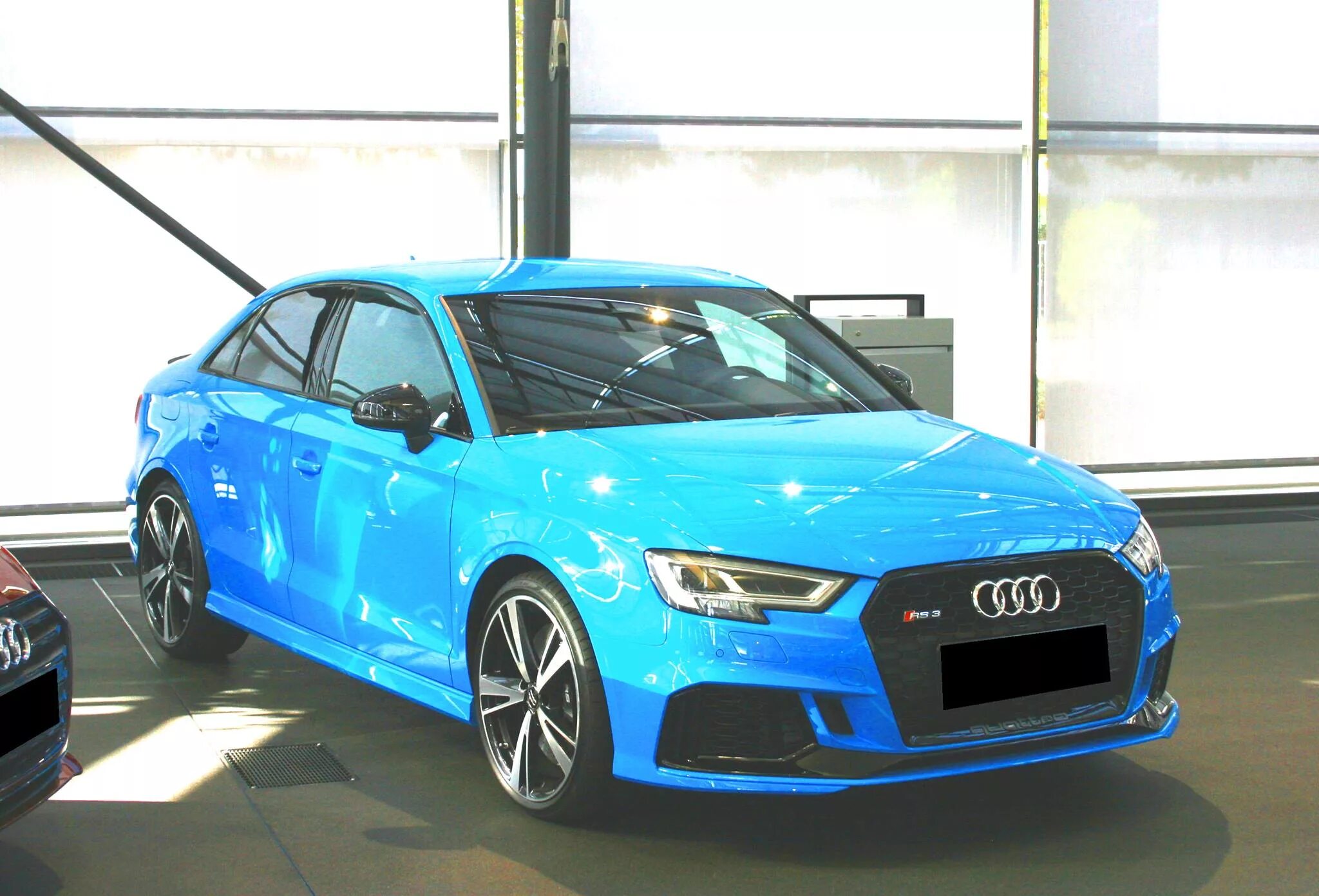 Audi exclusive - cosmo blue. Hublot часы мужские белые. Blue petrol одежда. Ауди рс4 цвет. Голубой exclusive sale.