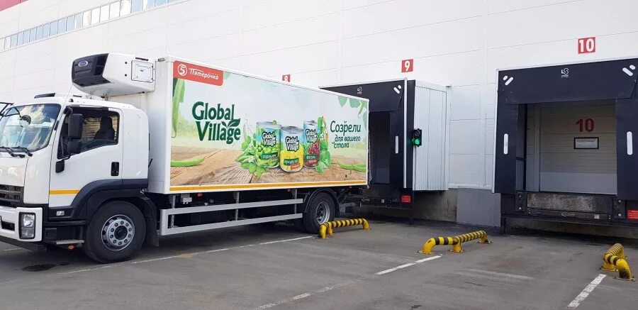 сотрудники х5 ритейл групп. х5 ритейл групп сотрудники. группа x5 retail group. х5 ритейл групп сотрудники. собственник компании x5 retail group.