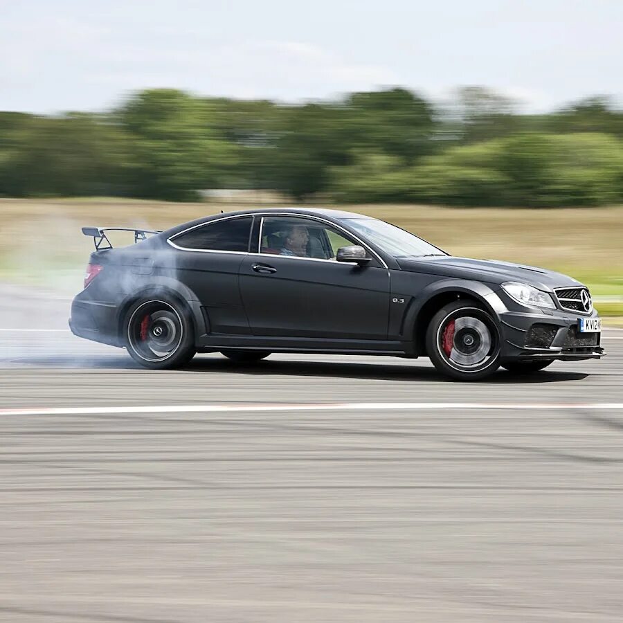 Дрифт мод мерседес. Мерседес c63 дрифт. c63 amg дрифт. мерседес бенц с63 амг дрифт. мерседес амг 63 дрифт.