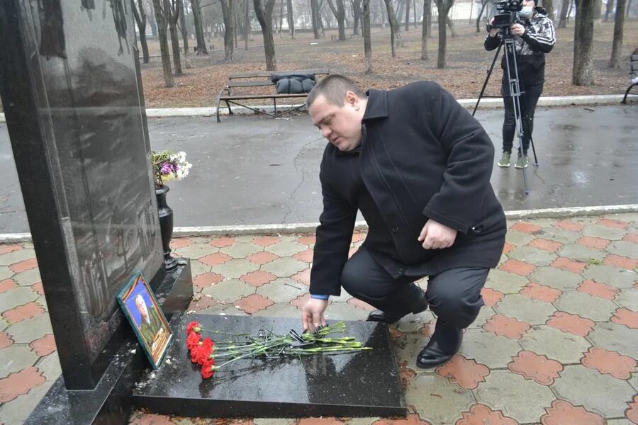 Памяти полковник. Мер города Ровеньки ЛНР. Мэр города Ровеньки. Олег Владимирович Донбасс.