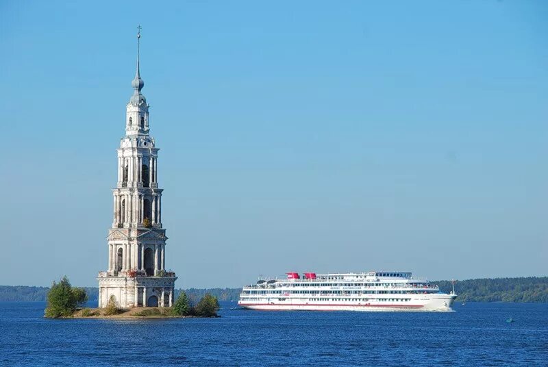 Россия 1 города волга. Река Волга Калязин. Калязин Углич Волга. Калязин теплоход. Теплоход Калязин-Рыбинск.