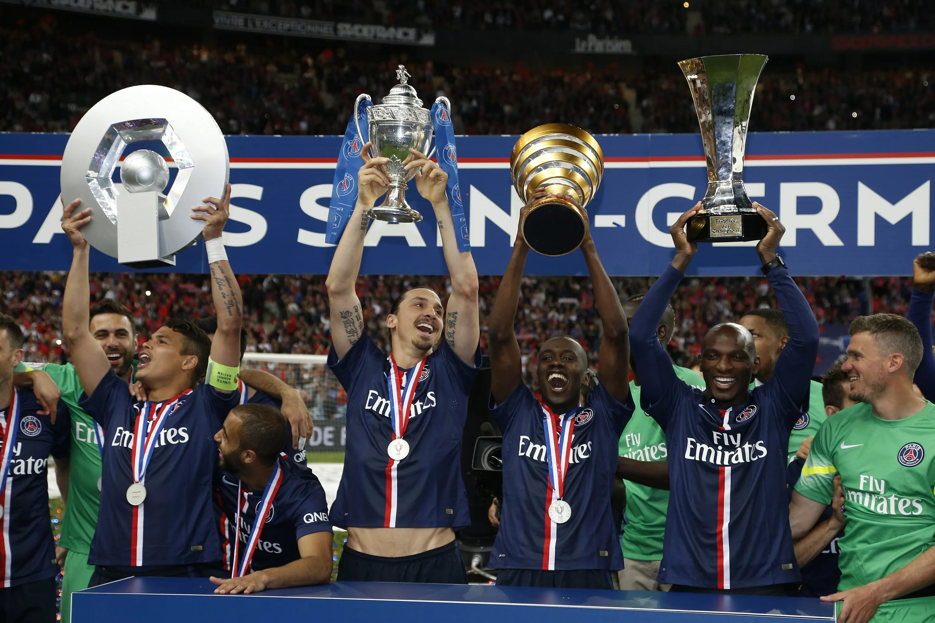 Кубок франции по футболу трофей. Кубок франции фото. Psg 2015. Чемпионат франции кубок. Чемпионат франции кубок франции по футболу псж.