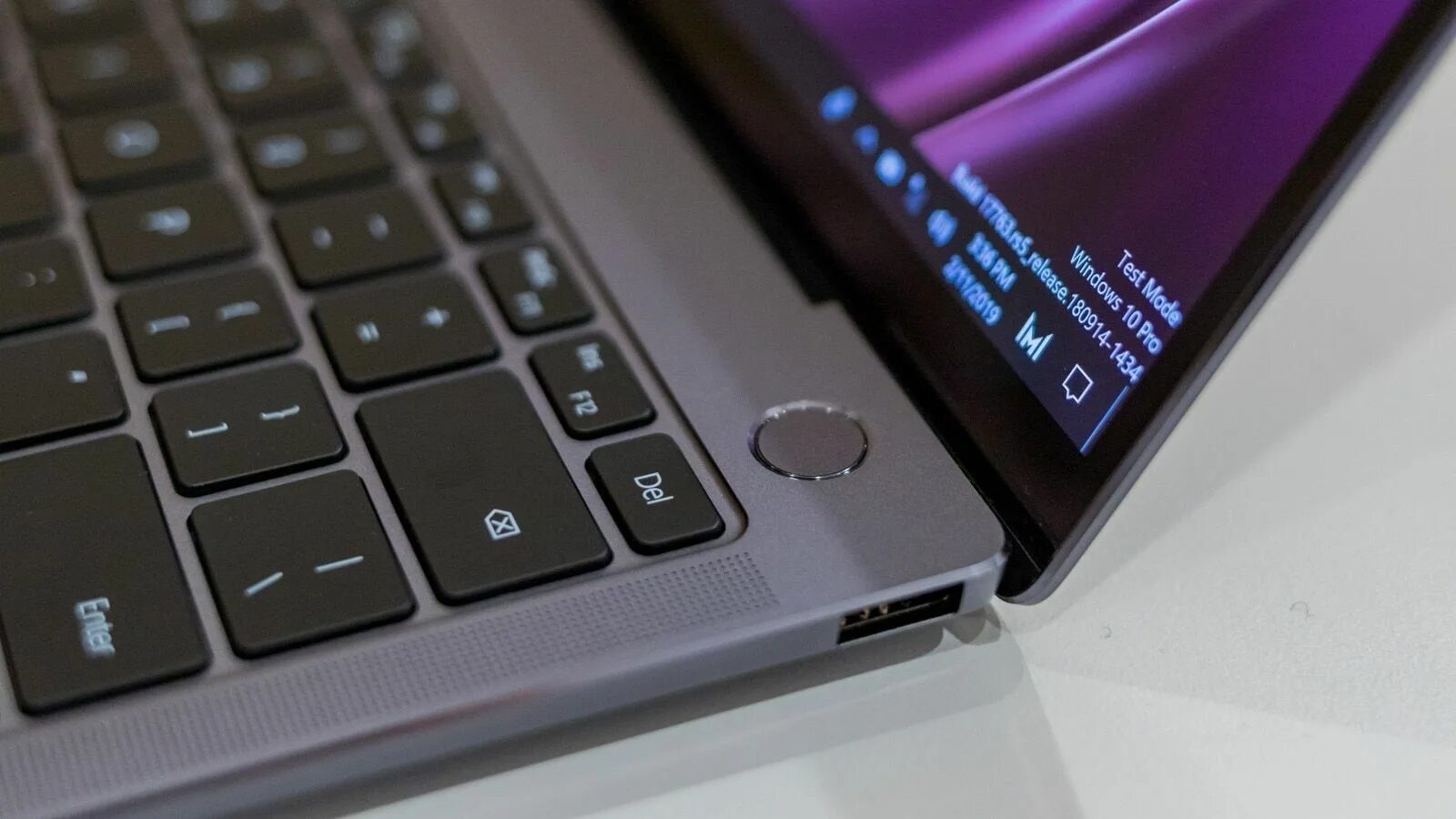 Кнопка huawei matebook. Кнопка huawei matebook. Huawei matebook wallpaper. Кнопка huawei matebook. Кнопка huawei matebook.
