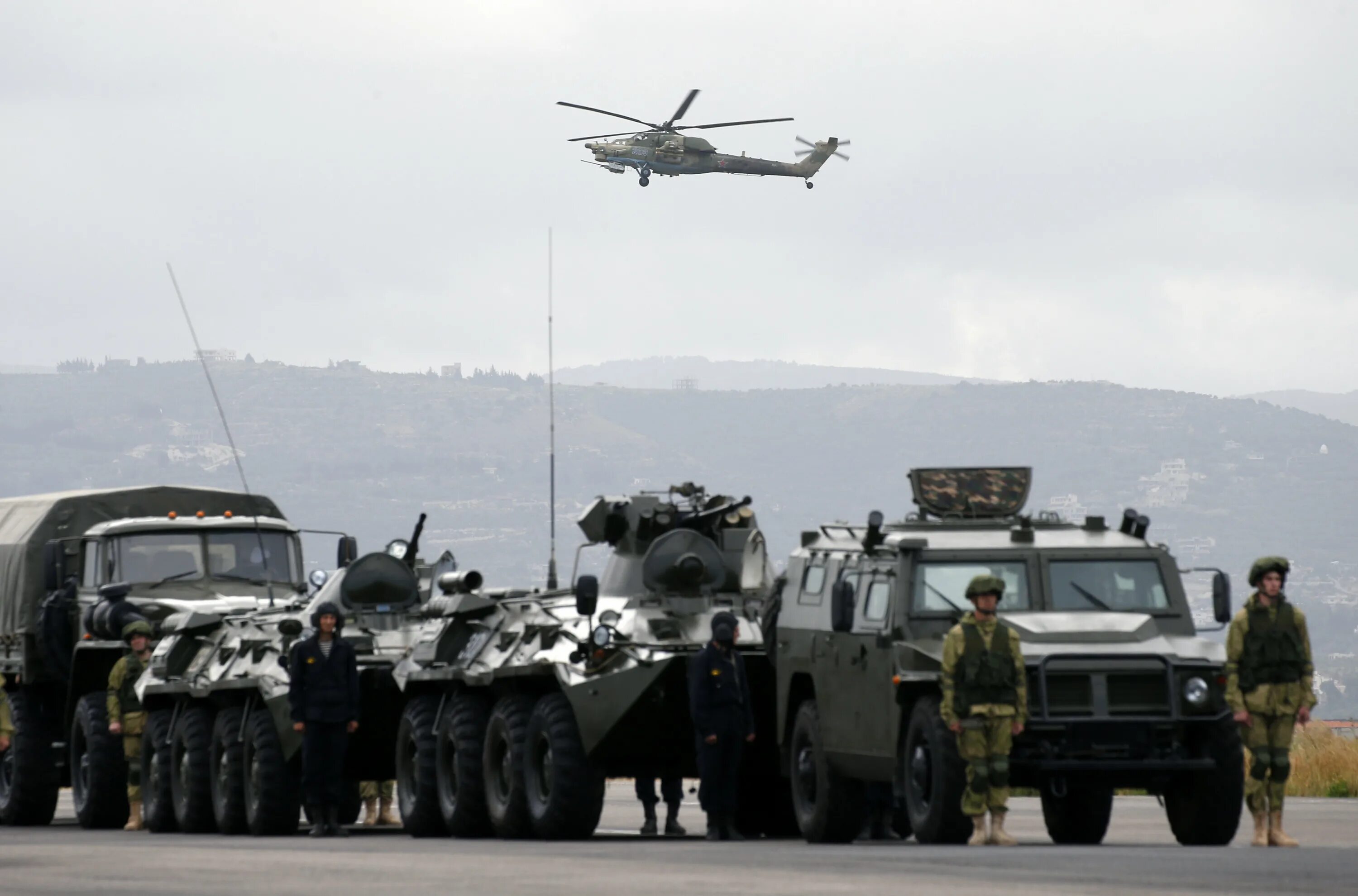 Современная военная операция. Колонна военной техники РФ В Сирии. МТО вс РФ В Сирии. Техника вс РФ В Сирии. Военная база РФ В Чечне.