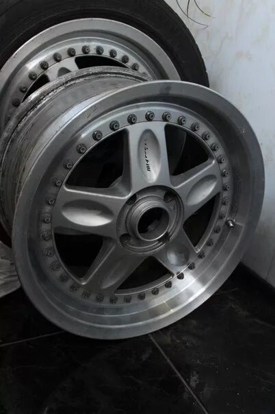 Enkei sc09 r17. Диск vw polo r15 оригинал артикул. 68560s1 диски. Гольф 2 кованые диски. Sc25 enkei ford focus.