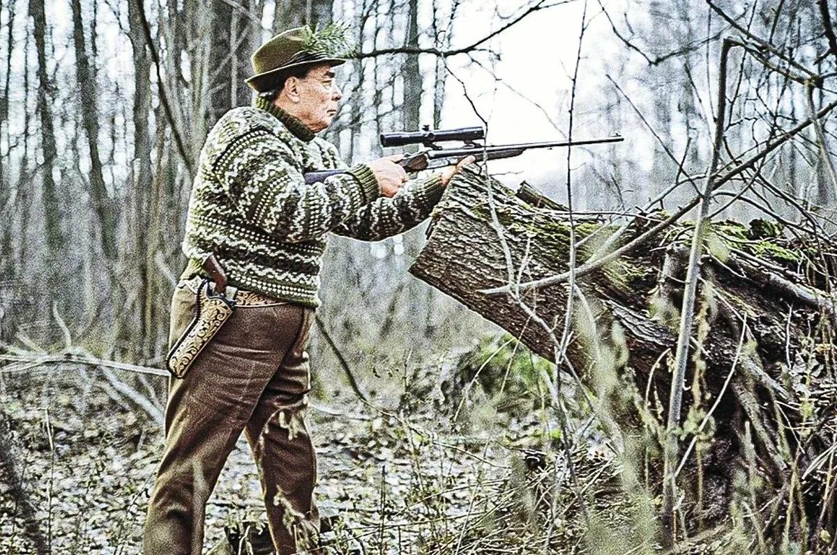 Прилежный охотник. Брежнев на охоте в Завидово. Брежнев в Завидово.