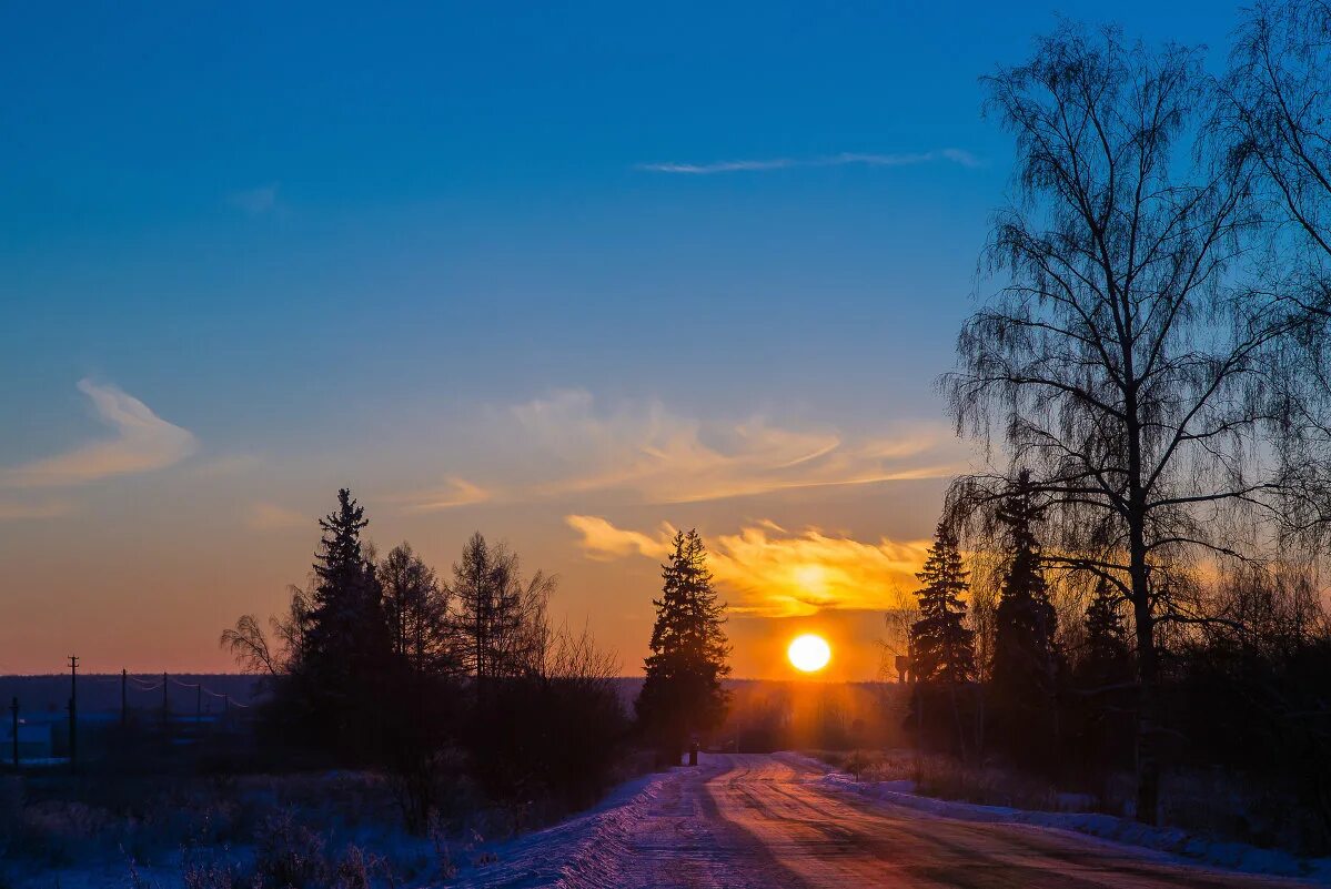 Закаты январь 2024. Рассвет солнца. Закат камень на оби. Поздний вечер. Таганрог закат.
