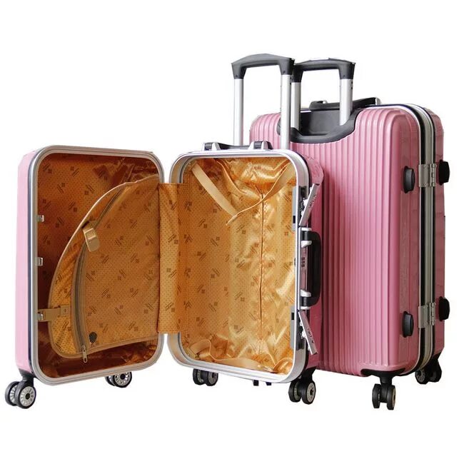 Купить хороший недорогой чемодан. BAGBERRY чемодан 095. Чемодан на колесах пластиковый. Пластиковый и тканевый чемодан. Комплекты чемоданов на колесах.