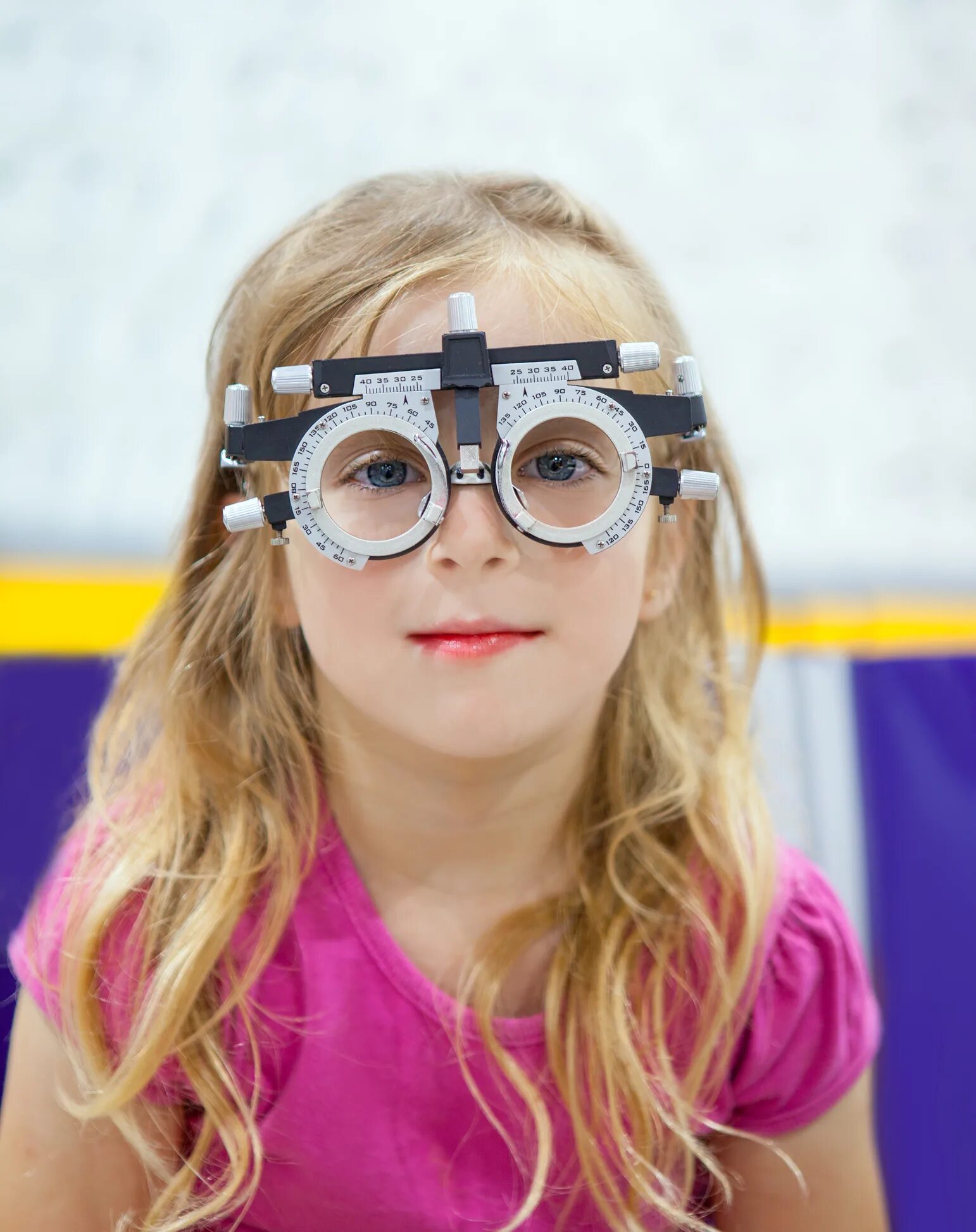Зрение 9 10. Очки для девочек. Детские очки для зрения. Подростковые очки для зрения для девочек. Модные оправы для детей 10 лет.