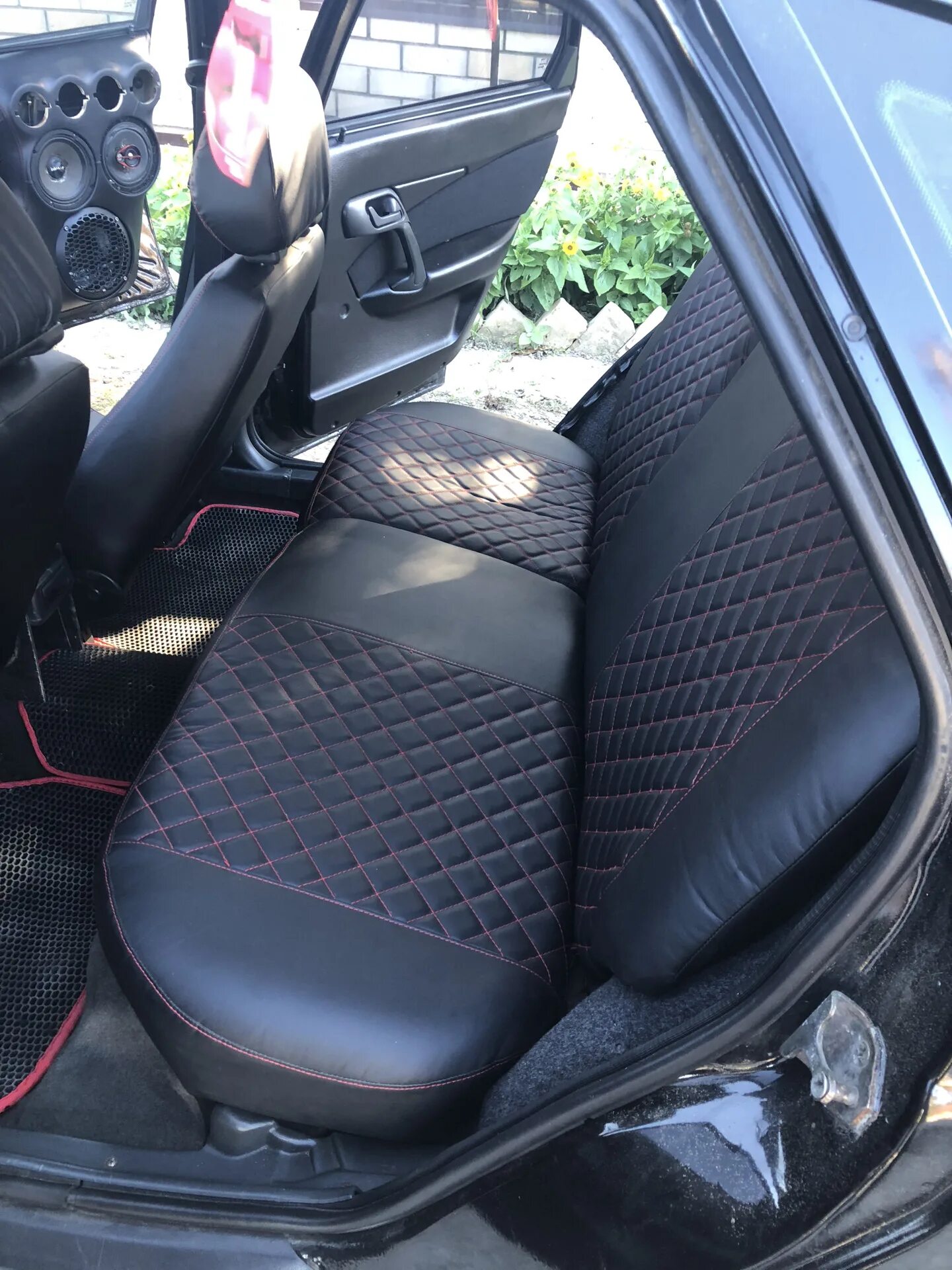 Обивки сидений скиф ваз 2112. Ваз 2112 салон чехол. Кожаные чехлы на ваз 2112. Синие чехлы на ваз 2112. Чехлы автопилот ваз 2110.