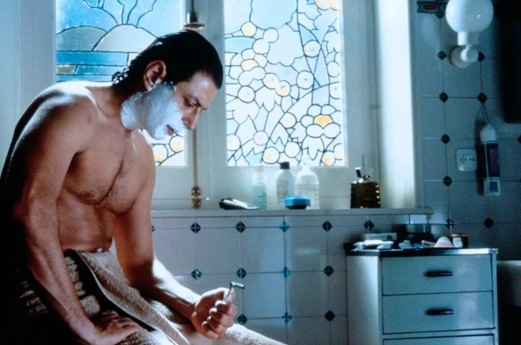 1989 тёмная одержимость фильм. Извращенная одержимость джефф голдблюм. «муха» (дэвид кроненберг, 1986). Сон безумной обезьяны отзывы. Empire of the sun 1987.