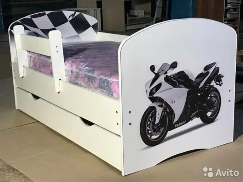 детская кровать алиса розовая. детские кровати киров. детская кровать с бортиком на колесах. детские кровати киров. кровать максимка-2 с ящиками.