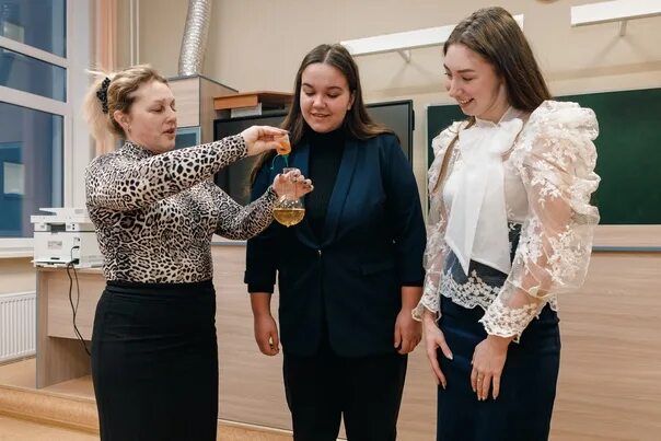 Зарплата верхняя пышма. Учителя 25 школы верхняя пышма. учителя 3 школы верхняя пышма. учителя верхней пышмы. школа 1 верхняя пышма учителя.