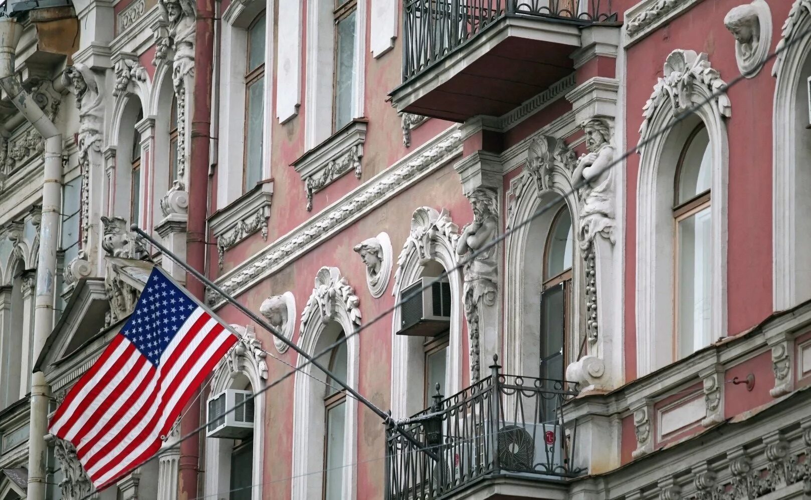 Посольство и консульство сша. Генеральное консульство великобритании в санкт-петербурге. американское посольство в санкт-петербурге. консульство сша в петербурге. генконсул сша в петербурге.