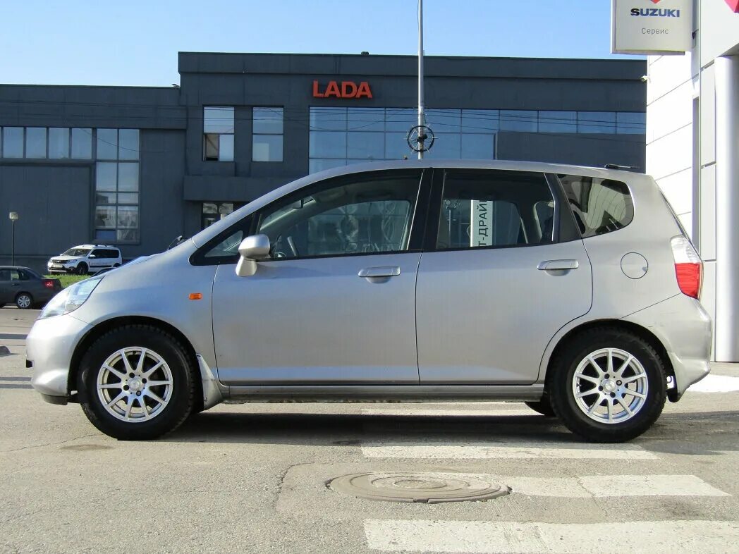 Honda fit 2004 года. Хонда фит 2004 года. Honda fit, 2004 год. Honda fit 2004. Honda fit 2004 года.