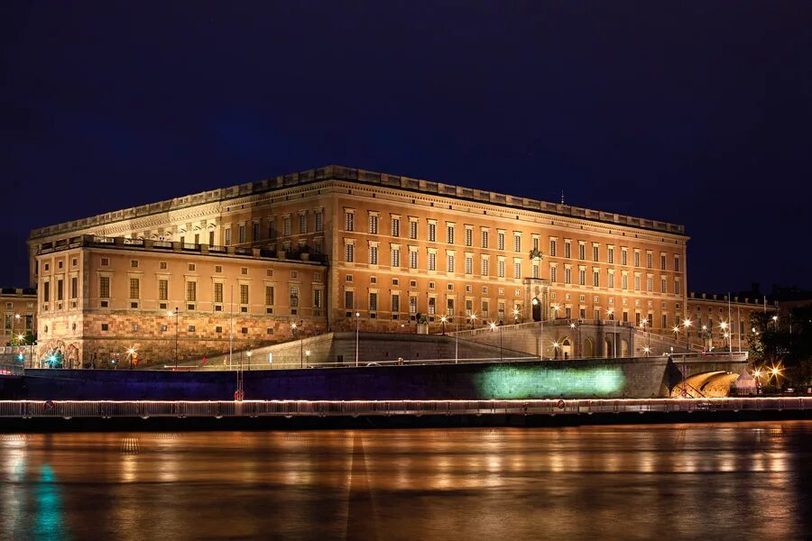 Королевский дворец дроттнингхольм, стокгольм, швеция. Дворец короля швеции в стокгольме. Королевская резиденция дроттнингхольм, швеция. Стокгольм дворец. Дворец короля швеции.