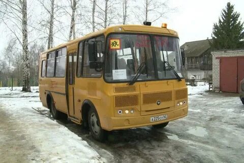 Автобус с проблесковым маячком