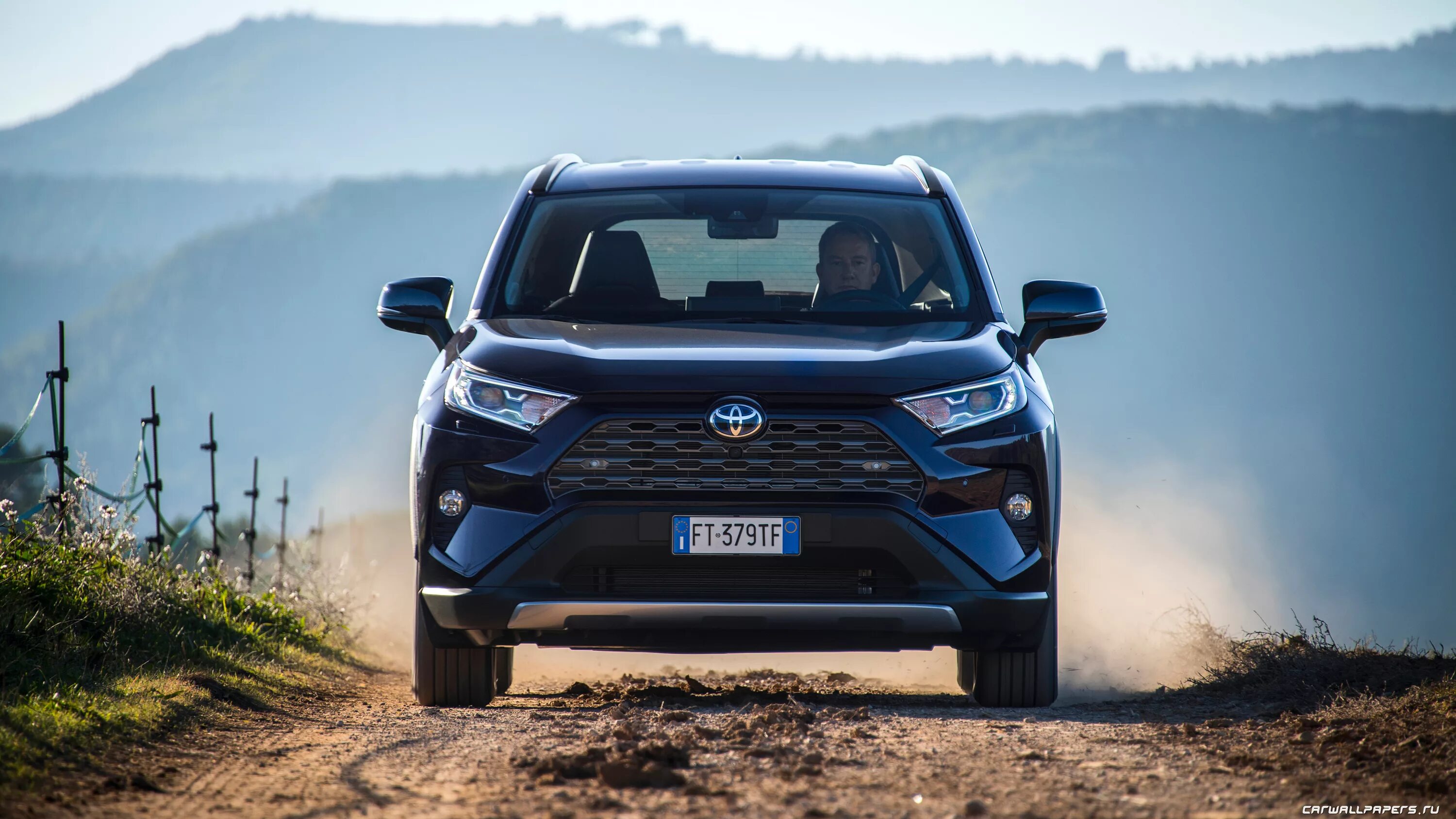 Тойота рав пятого поколения. Toyota rav4 2019. Toyota rav4 Hybrid. Toyota rav4 2019 Hybrid. Тойота рав 4 гибрид.