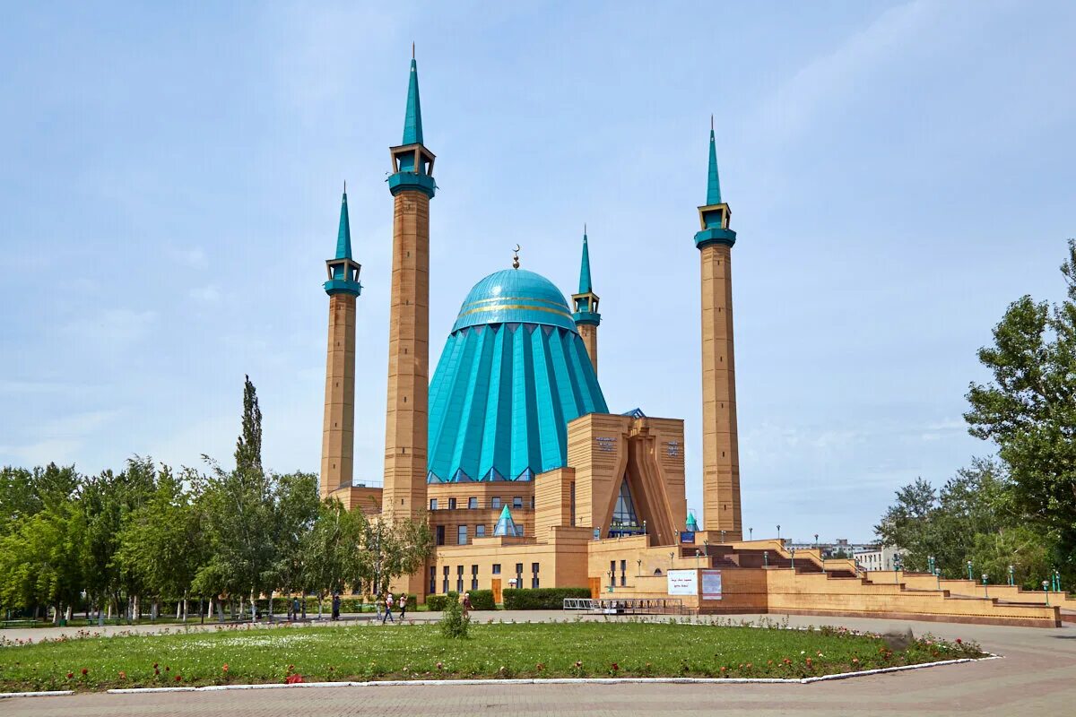Мечеть машхур жусупа. Мечеть имени машхура жусупа павлодар. Павлодар мечеть машхур. Машхур-жусупа копеева. Мечеть павлодар одна из самых.