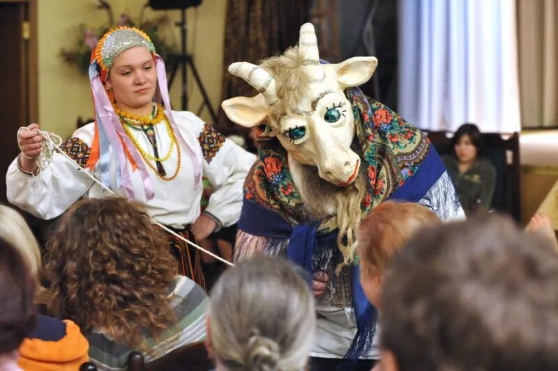 колядки в белоруссии. каляды каза. колядки в россии. коляда праздник беларусь. ряженые коляда коза.