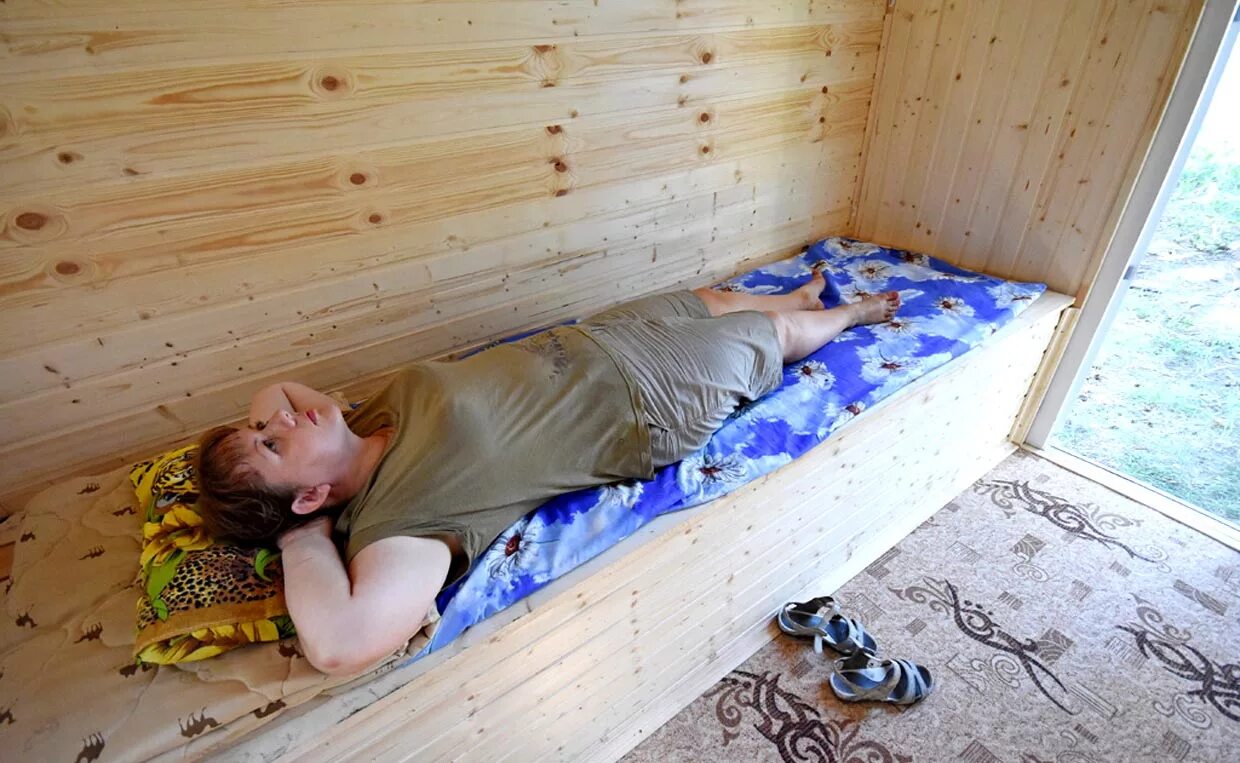 Пчелиный апидомик. Апидомик сон на ульях. Апидомик сон на ульях. Сон на ульях. Апидомики сон на ульях.