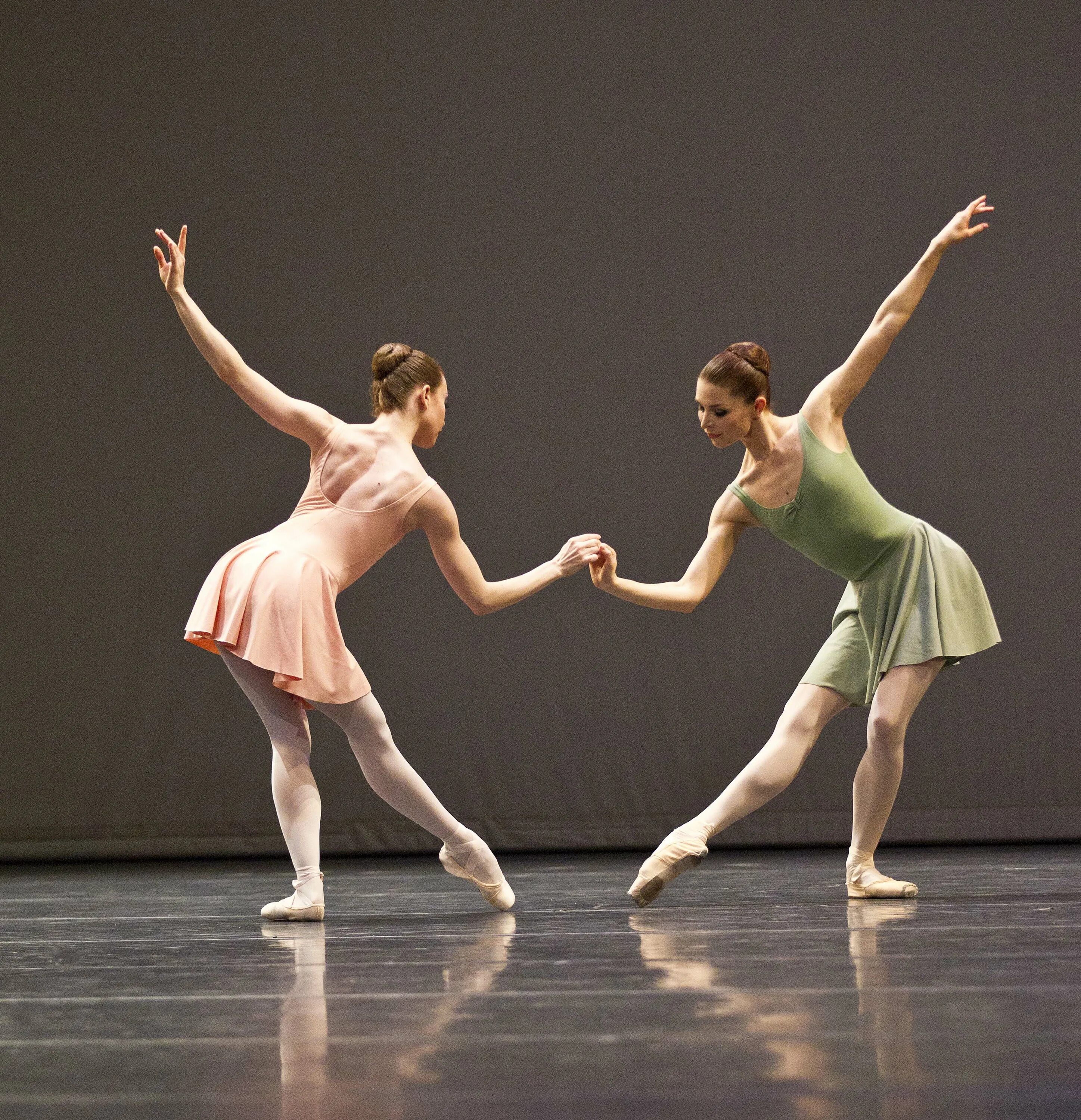 балет на английском языке. балет на английском языке. позы в балете названия. балетная академия лого. балет на английском языке.