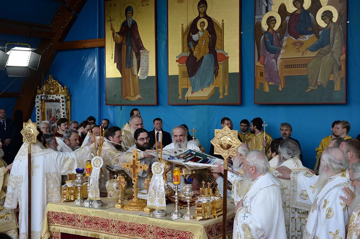 Румынская литургия. Румынское Православие. Румыны православные. Православие в Румынии.